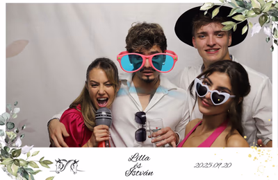 Snapify szelfigép Lilla és István esküvőjén a Szigetszentmártoni Resort & Restaurantben
